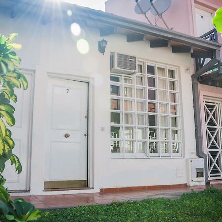 メンドーサDepartamento Loft, En Medio De La Ciudadアパートメント エクステリア 写真